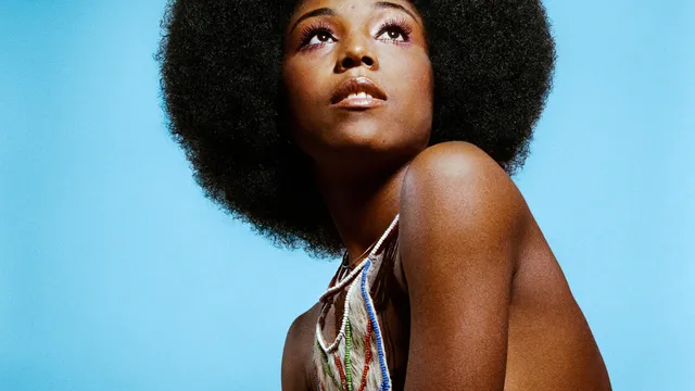 Foto van een model door Kwame S. Brathwaite
