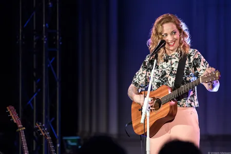 Anneke van Giersbergen