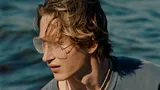 Edik Beddoes als Jeremy in de film Blue Heron