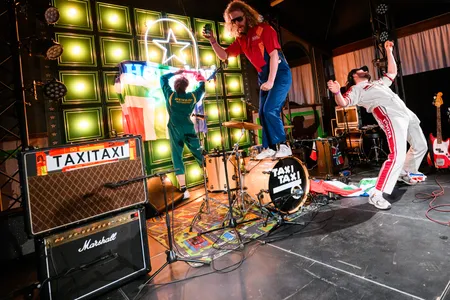 TAXITAXI @ Paaspop 2025