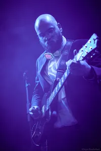 De gitarist van Captain J Wright