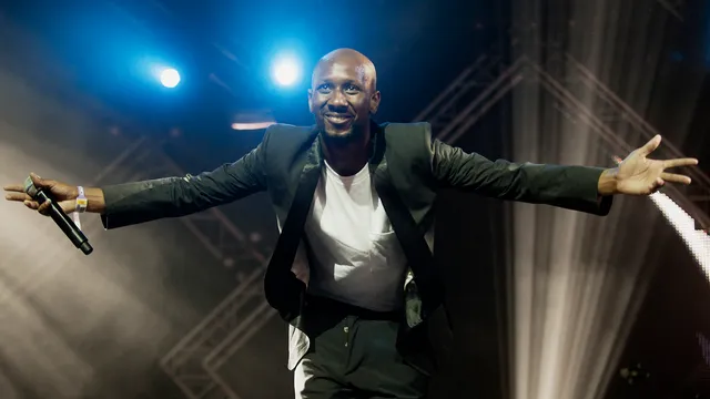 Dio live op Lowlands 2012.