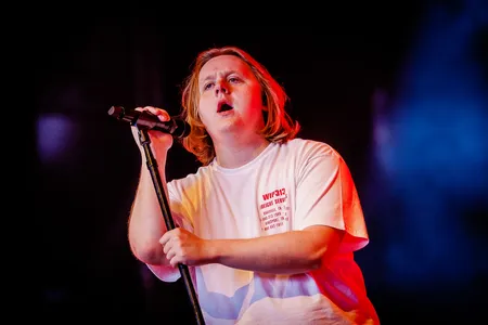 Lewis Capaldi live in de Alpha op Lowlands 2022