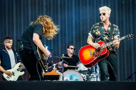 OneRepublic op het Mainstge tijdens Pinkpop 2023