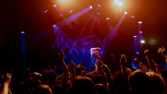 Max Fry in Mezz