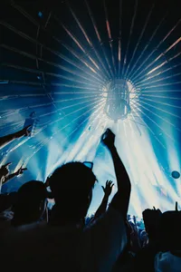 Armin van Buuren en Benwal in de Gashouder op Amsterdam Dance Event 2026