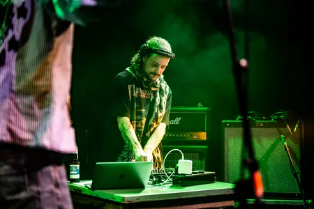 nietyouri in Resistor