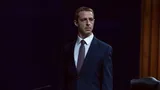 Jeremy Strong als Mark Zuckerberg in The Social Reckoning