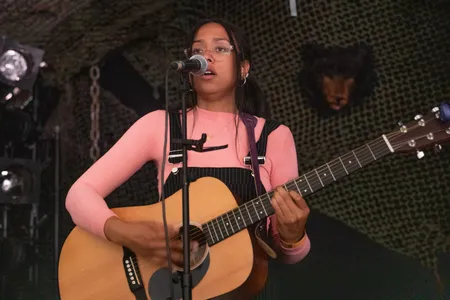 Jensen McRae op Best Kept Secret 2022