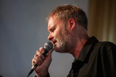 Meindert Talma zingt