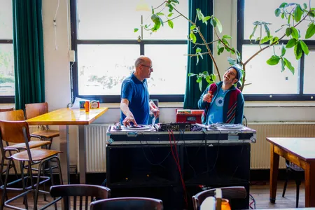 Jeroen V en Chuck Barry op 20 jaar 3voor12 Utrecht, 14 april 2024