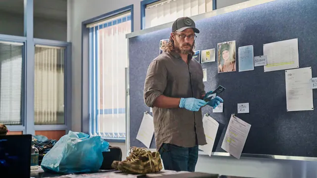 James Cormack (Fimmel) Black Snow season 2