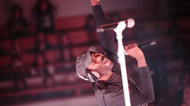 Blood Orange in TivoliVredenburg