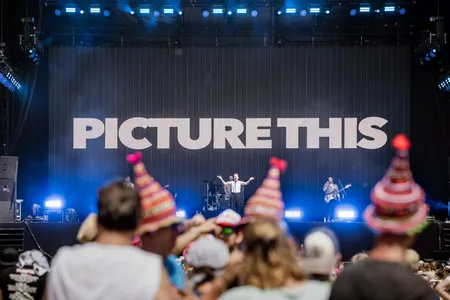 Picture This op het Noordpodium tijdens Pinkpop23