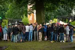 Schuilen voor de regen op Valkhof Festival