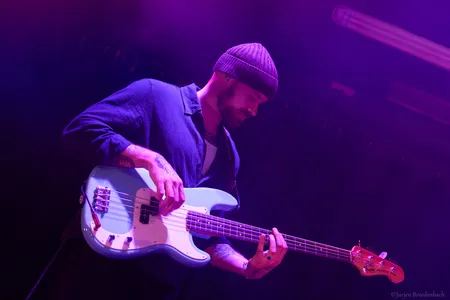 Bassist Bram Welbedacht
