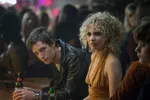 James Jagger en Juno Temple in Vinyl