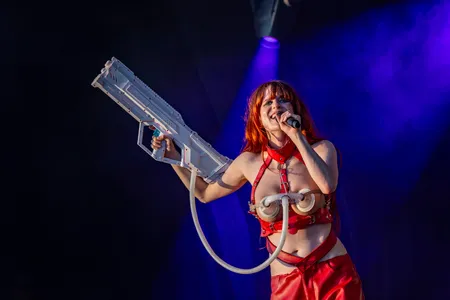 MEROL, Stadseiland Stek tijdens de Vierdaagsefeesten 2026