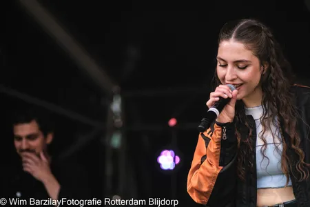 Ariana Popal op Motel Mozaique Momo 22 de Zaterdag 230422-3460