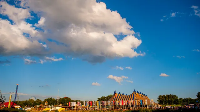 De Alpha tent op Lowlands 2016