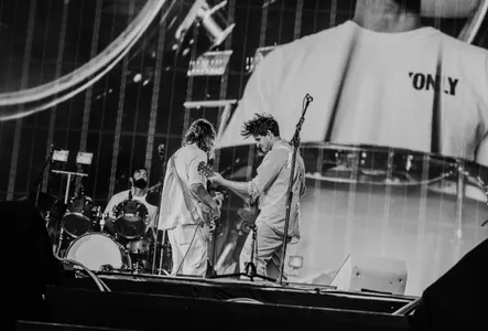 Vampire Weekend op Lowlands 2025