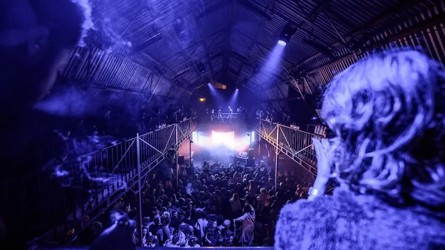 Colin Benders in the Barn bij Into The Woods op ADE 2017