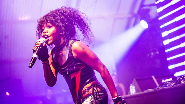Tkay Maidza in de X-Ray op Lowlands 2022