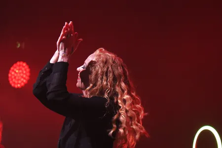 Anneke van Giersbergen
