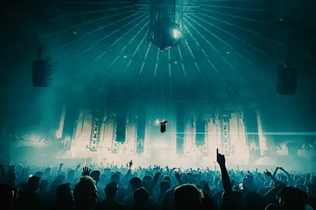 Armin van Buuren en Benwal in de Gashouder op Amsterdam Dance Event 2026
