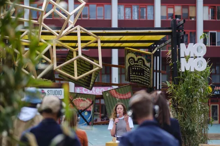 Motel Mozaique Momo 22 de Vrijdag 220422-2822