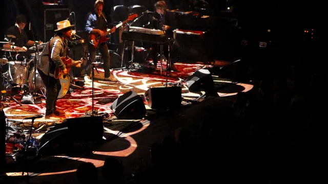 Wilco op Le Guess Who? 2016