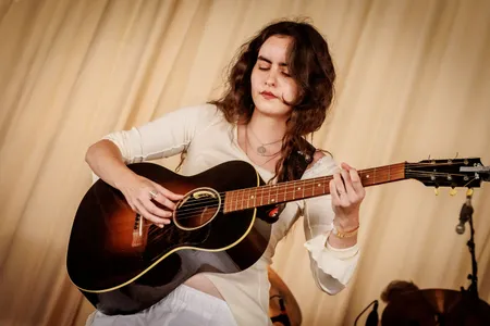 Sarah Julia live op Lowlands 2025