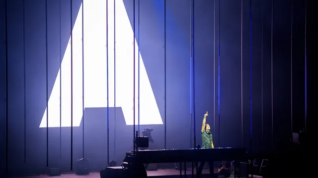 Armin van Buuren tijdens A State of Trance in AFASLive tijdens ADE 2017