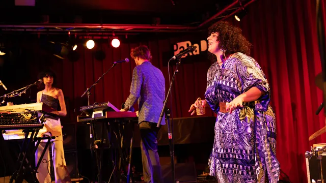 Meral Polat in Paradox