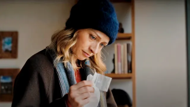 Anais Mallory (Chelsie Preston Crayford)