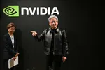 Nvidia-CEO Jensen Huang neemt deel aan een Q&A met de media tijdens de Nvidia/Japan AI Ecosystem Reception in Tokio op 16 juli 2026