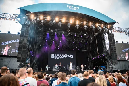 Blossoms op Best Kept Secret 2019