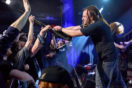 Dan and the Middle Men