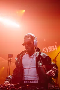 Kybba en Metropole Orkest op ADE26