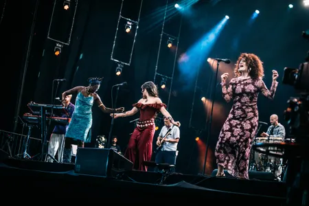 Nu Genea op Lowlands 2026