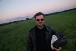 Fotosynthese met schermmasker en degen in een veld