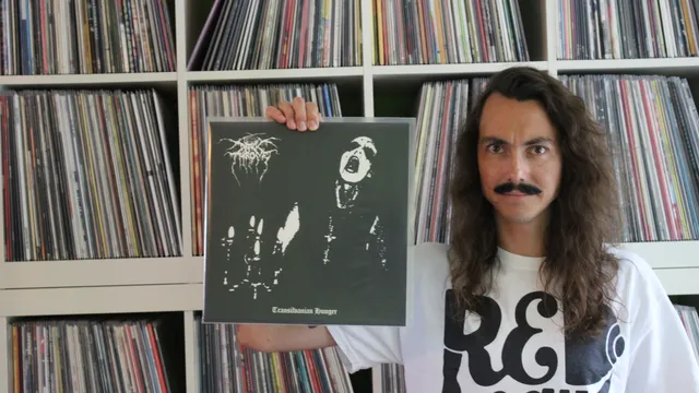 Met zijn favoriete plaat