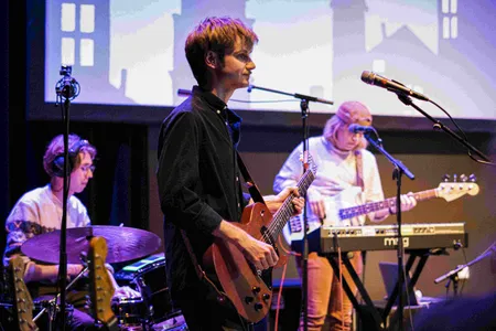 Moon Moon Moon, zondag 29 mei 2022 @ TivoliVredenburg