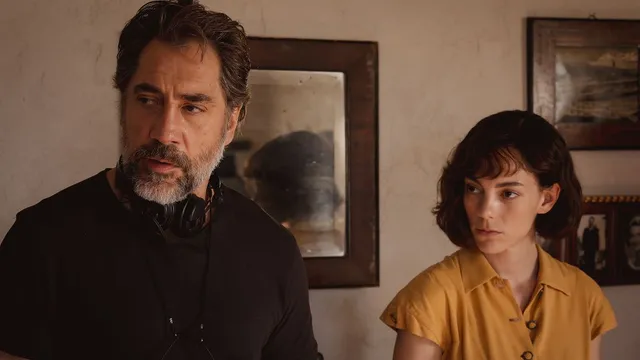 Javier Bardem en Vicky Luengo in The Beloved