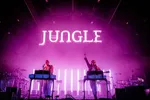 Jungle live in de Bravo op Lowlands 2022